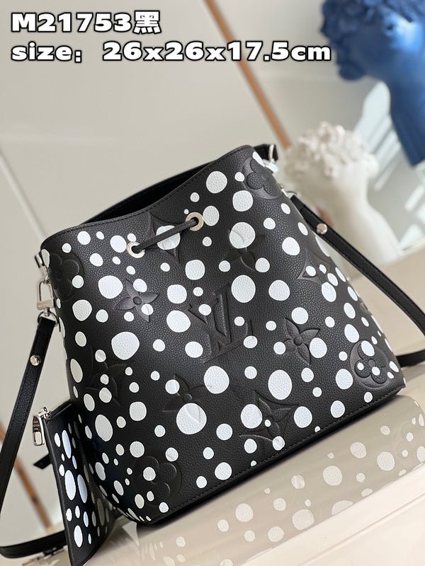 Jane Bags- Louis Vuittons - 15918 | AlmaBagz - Image 2