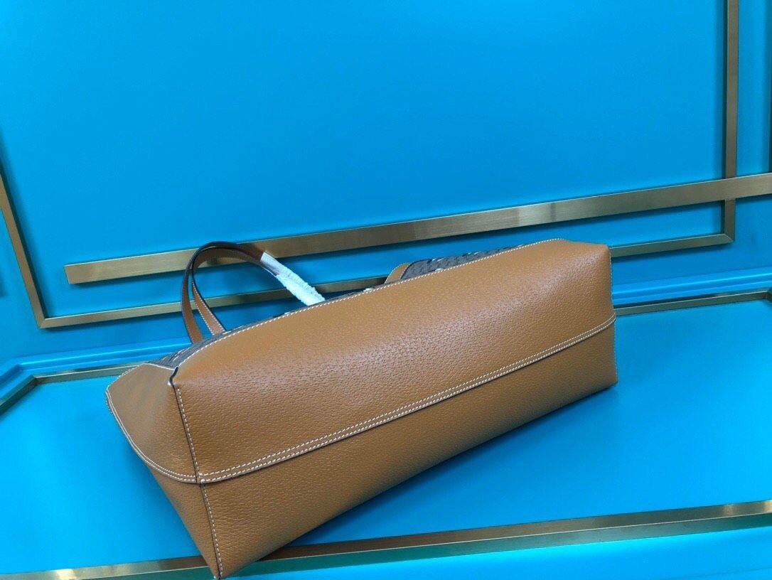 Disney x Gucci Tote Bag | AlmaBagz - Image 2