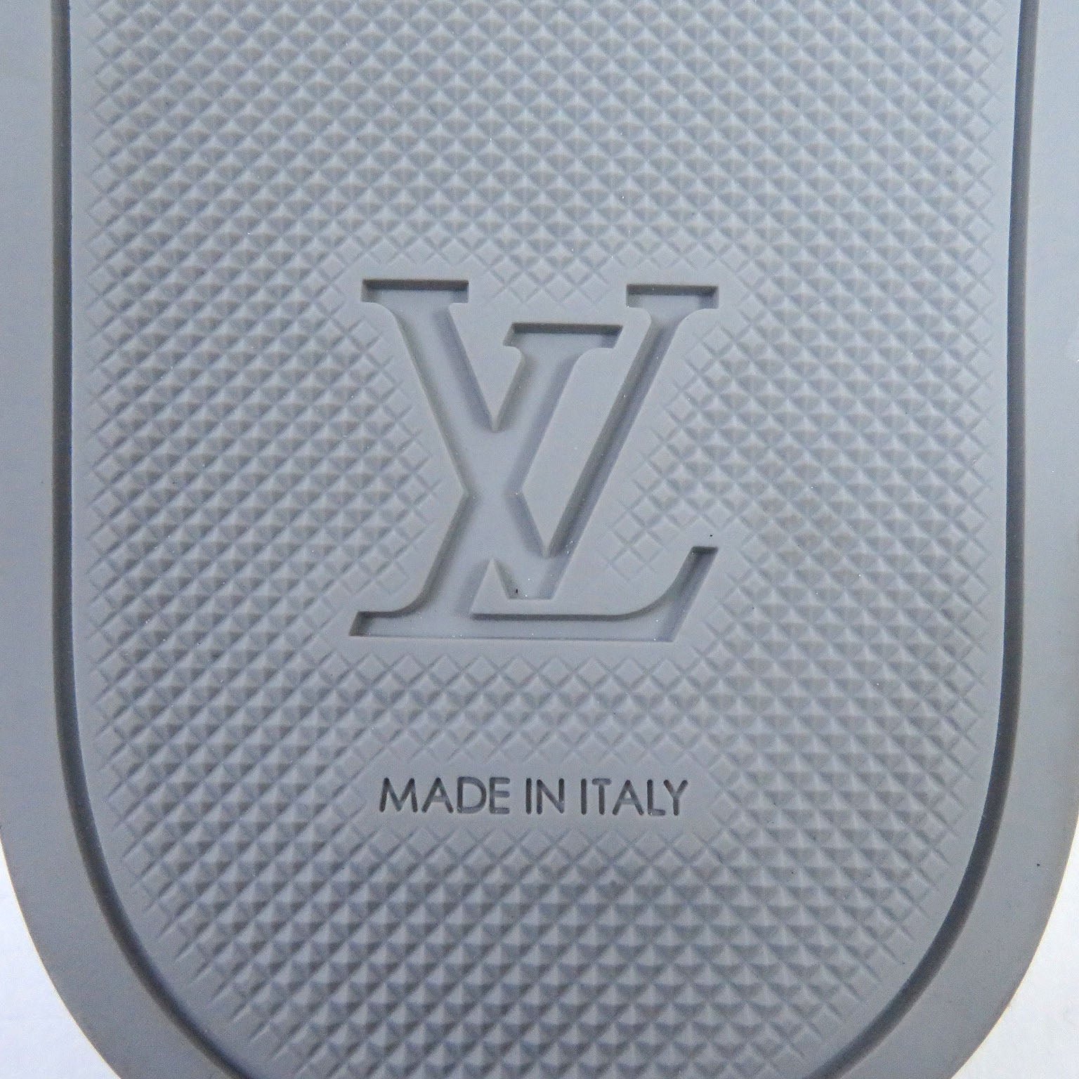 LOUIS VUITTON Sandals rubber Silver Waterfront line mules 5 | AlmaBagz - Image 8