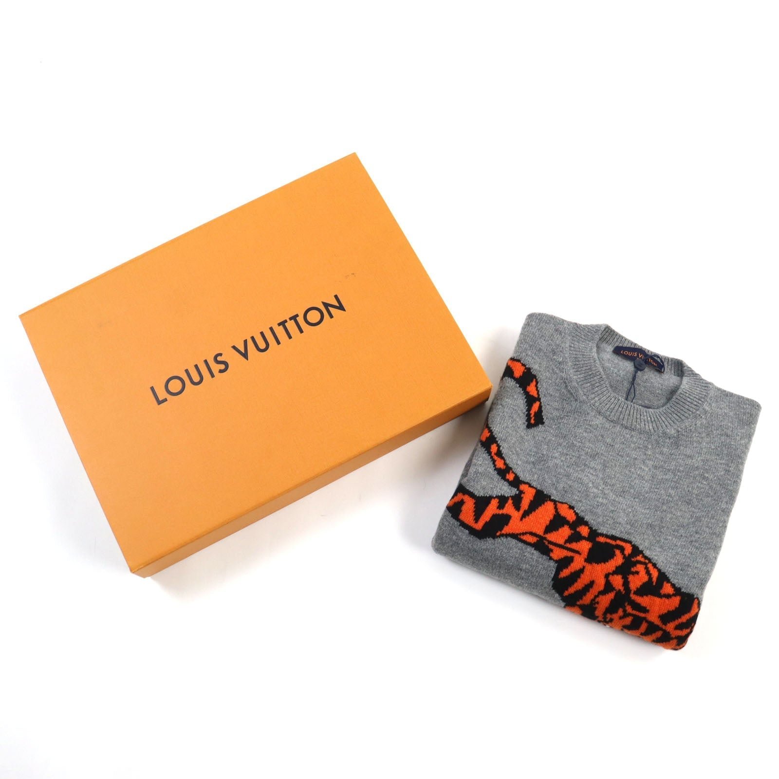 LOUIS VUITTON knit HMN77W wool Gray type M | AlmaBagz