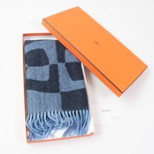 HERMES Scarf Main: 100% cashmere Marine Ciel Chene Dunkle Optic Women Used | AlmaBagz