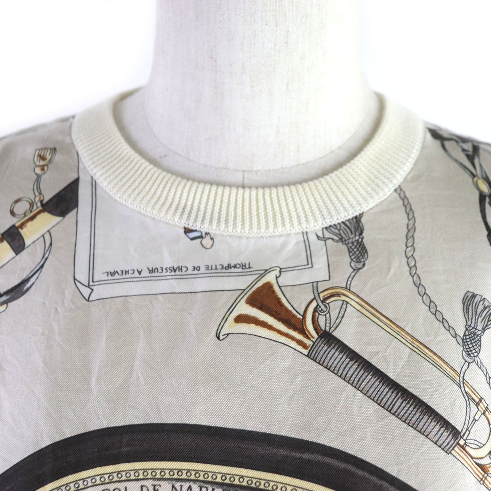 HERMES knit silk Ivory Multi CAVALERIE FRANCAISE | AlmaBagz