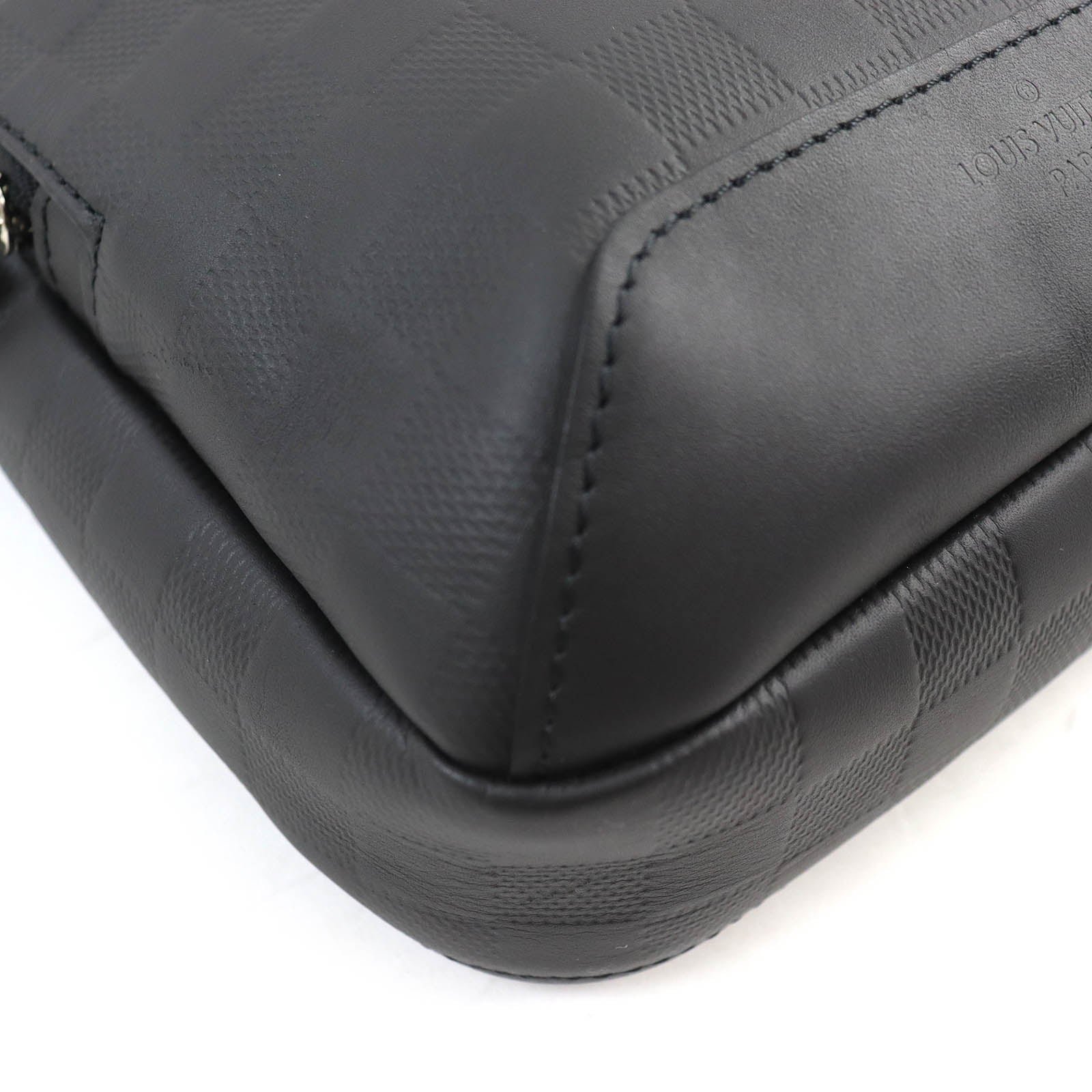 LOUIS VUITTON Sling bag N41720 Damier Anfini black Avenue sling bag | AlmaBagz - Image 5