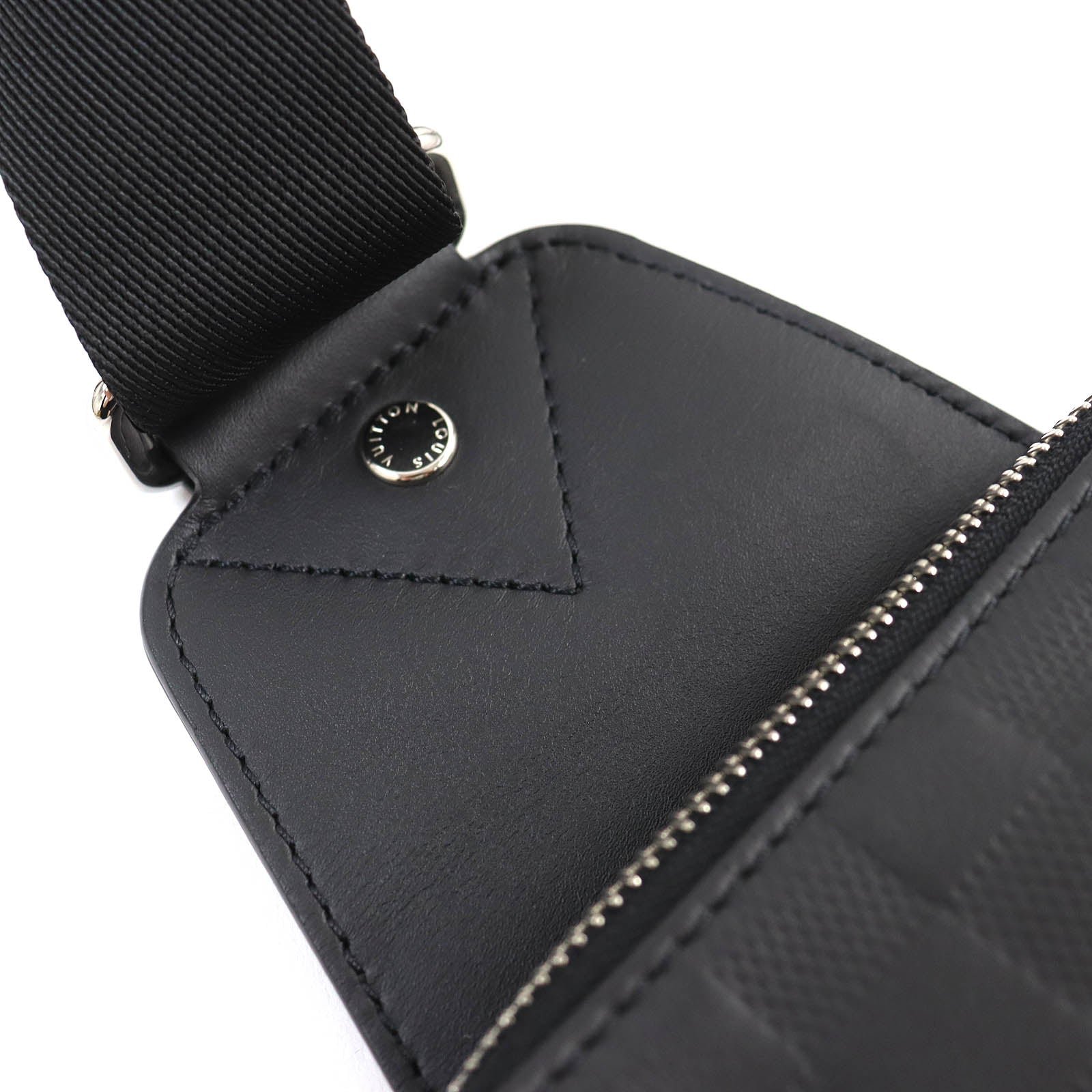 LOUIS VUITTON Sling bag N41720 Damier Anfini black Avenue sling bag | AlmaBagz - Image 6