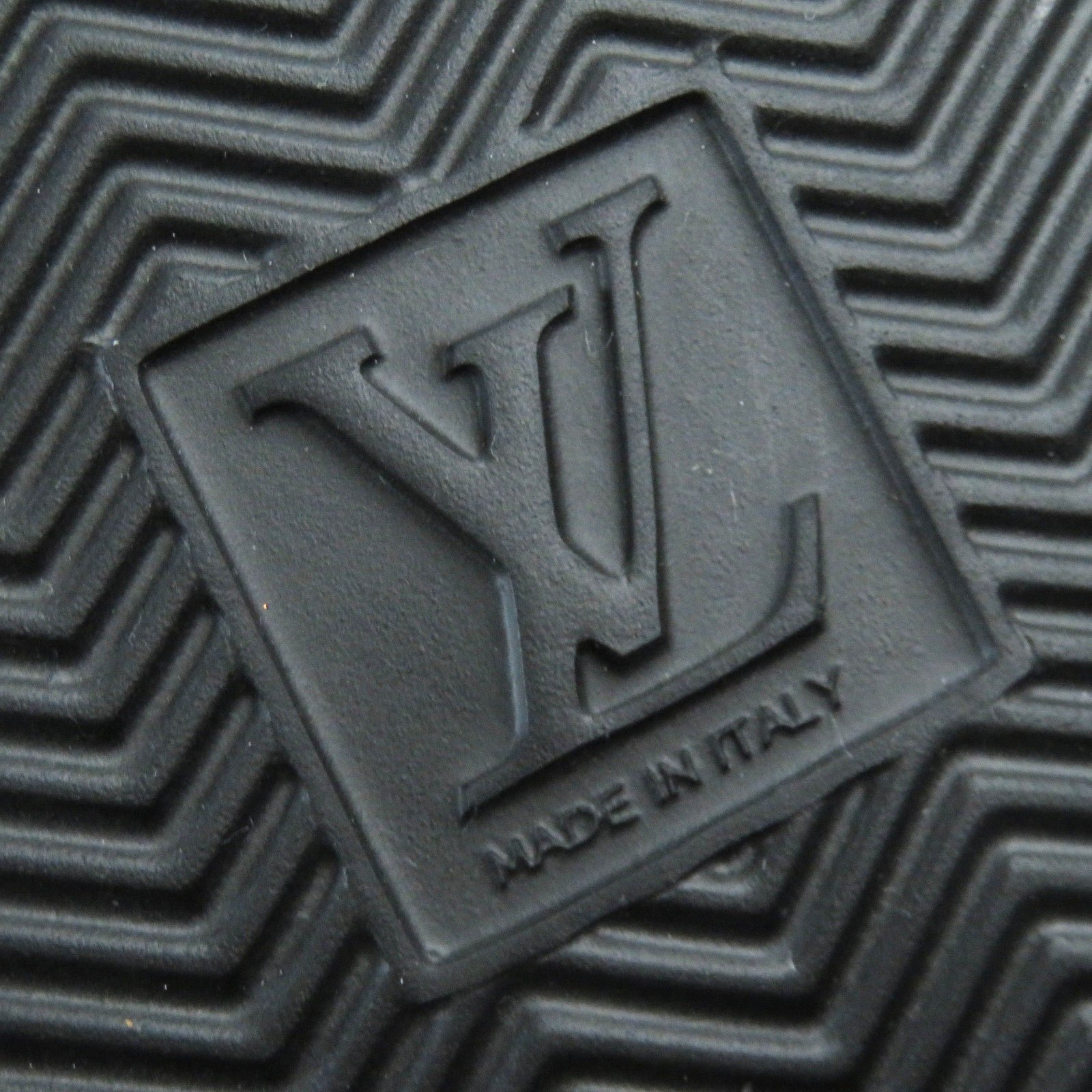 LOUIS VUITTON sneakers Main: Leather black Beverly Hills Line mens 8.5 Used | AlmaBagz - Image 11