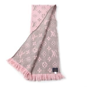 LOUIS VUITTON Scarf M70466 Main: 95% wool, Main: 3% silk, Main: 2% polyester Rose valerine Escalp Logo Mania Shine Women Used | AlmaBagz