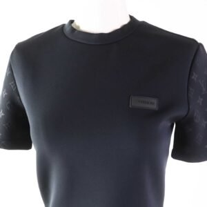 LOUIS VUITTON Short sleeve T-shirt 1AAB27 Outer material: 72% nylon, Outer material: 28% polyurethane, Other: 100% polyvinyl chloride black Embossed monogram sleeve T-shirt Women S Used | AlmaBagz
