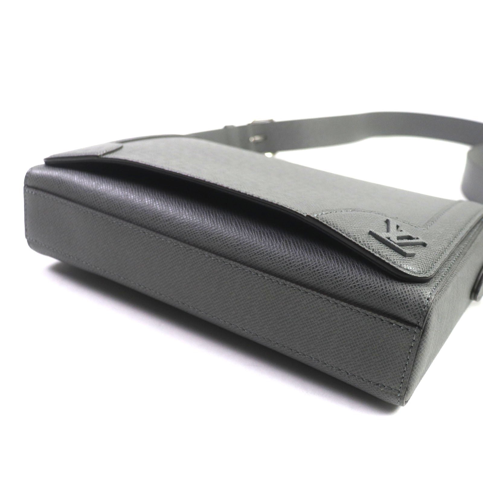 LOUIS VUITTON Shoulder Bag M30808 Taiga Leather gray Taiga new flap messenger | AlmaBagz - Image 3