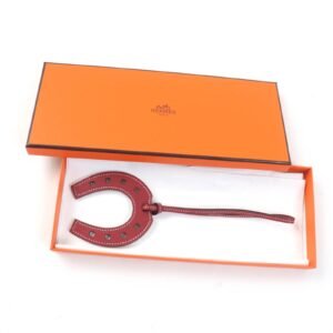 HERMES Bag charm Vaux Swift Rouge grena Paddock Fert Ashval | AlmaBagz