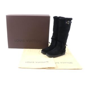 LOUIS VUITTON Knee-high boots Mouton black 36 | AlmaBagz