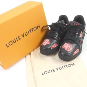LOUIS VUITTON Low cut sneakers leather black LV Trainer Line 6.5 | AlmaBagz