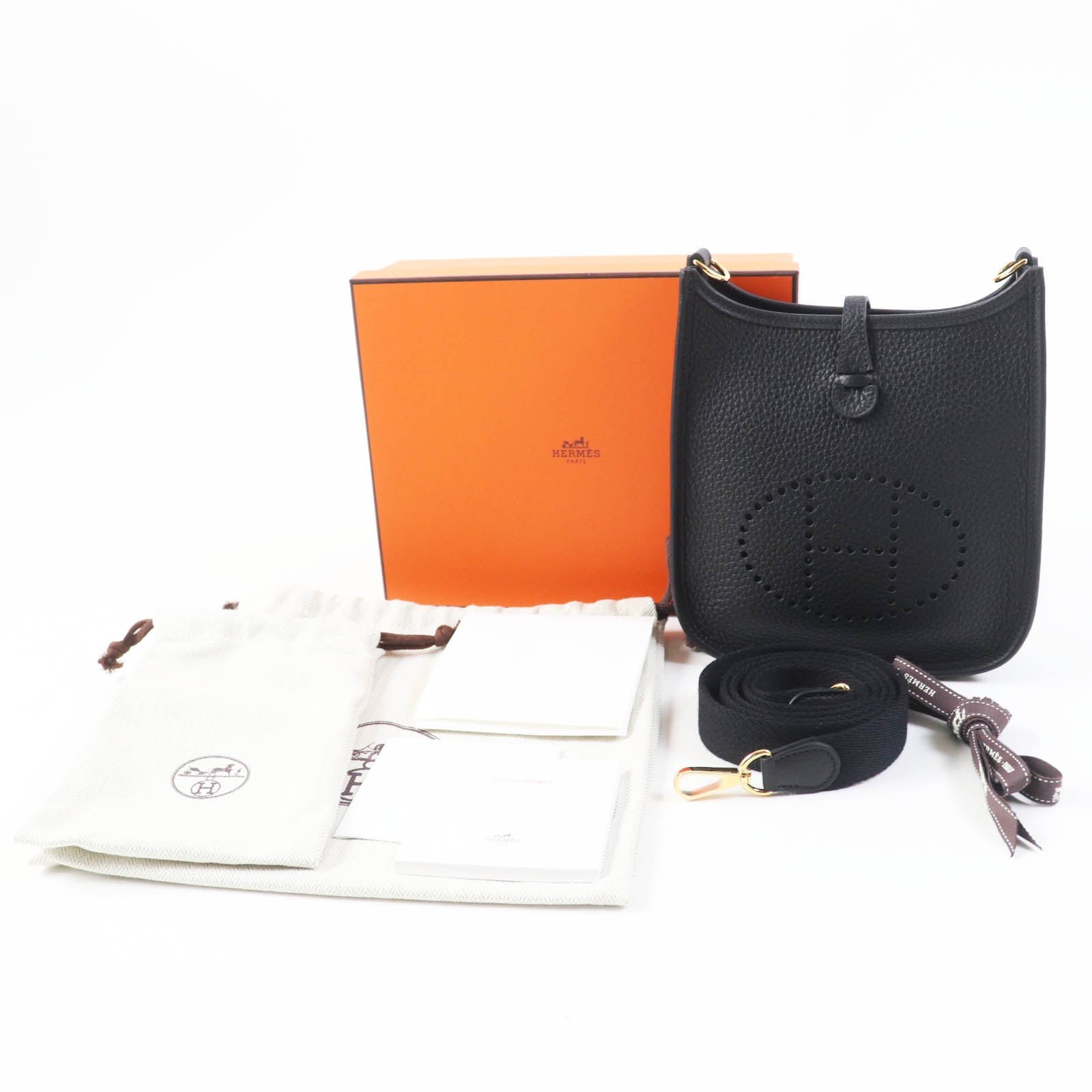 HERMES Shoulder Bag Taurillon Clemence black Evelyn TPM | AlmaBagz