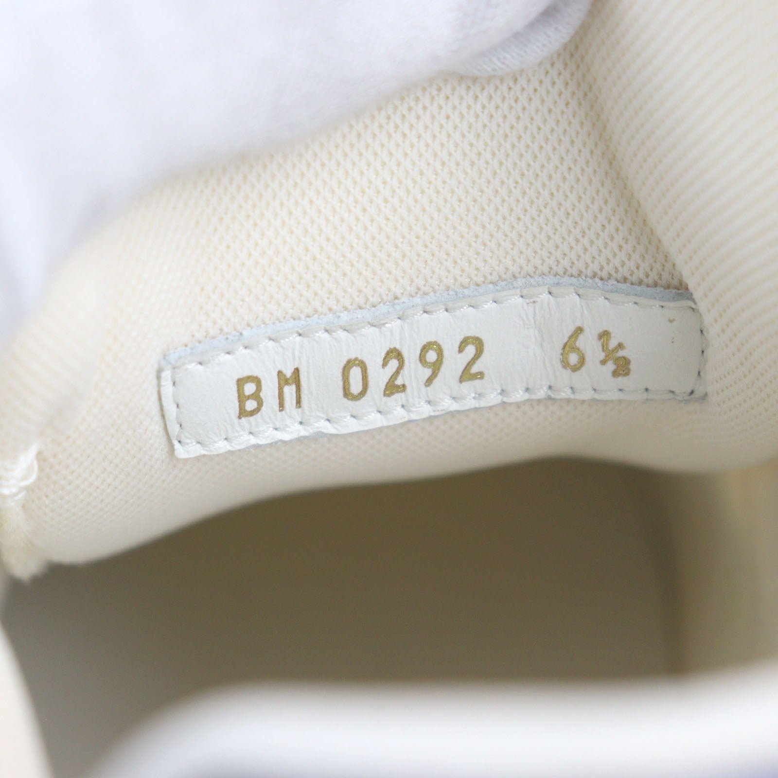 LOUIS VUITTON sneakers leather White type LV Runaway Line 6.5 | AlmaBagz - Image 10