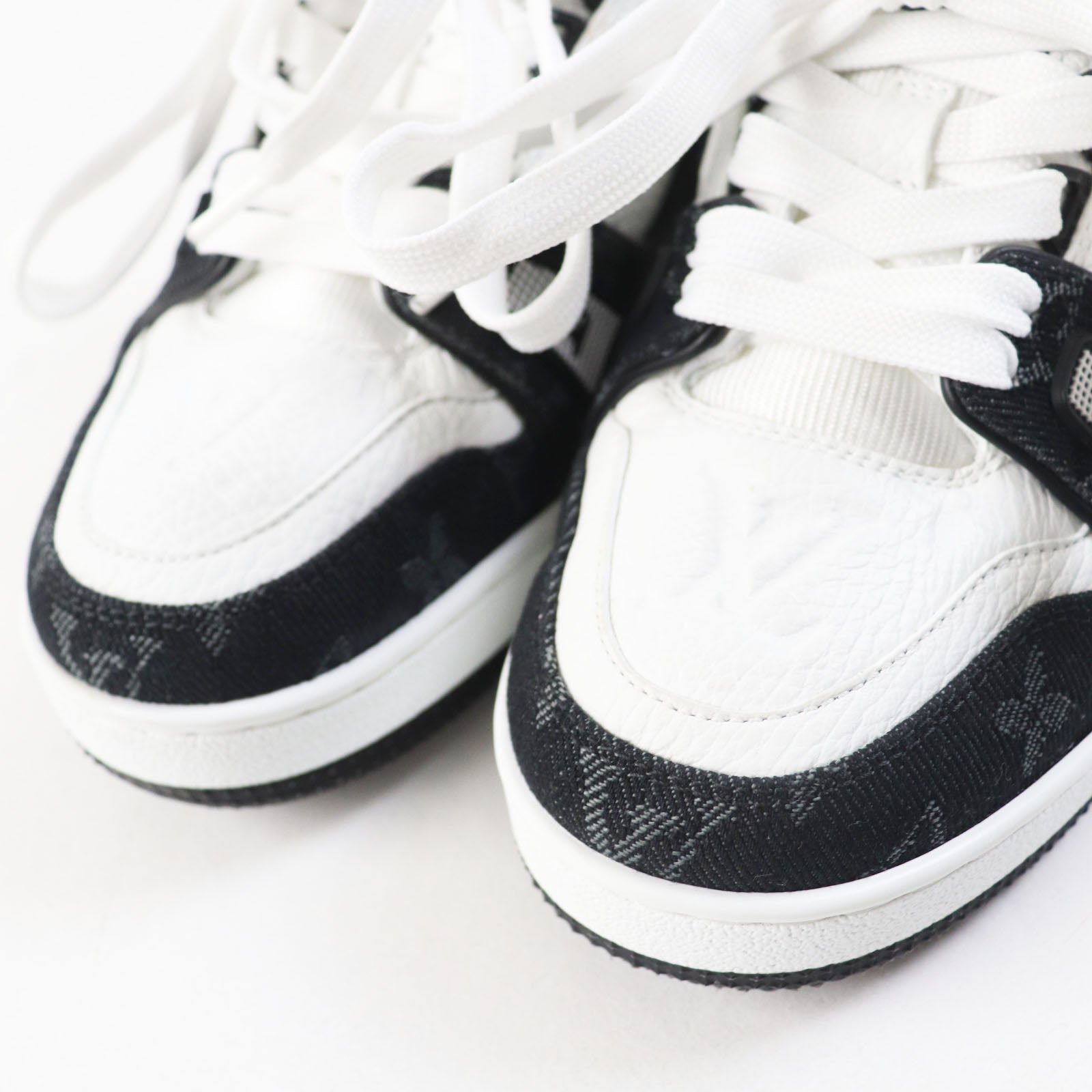 LOUIS VUITTON sneakers 1AC2A9 Denim, Leather White black LV Trainer Line 36.5 | AlmaBagz - Image 4