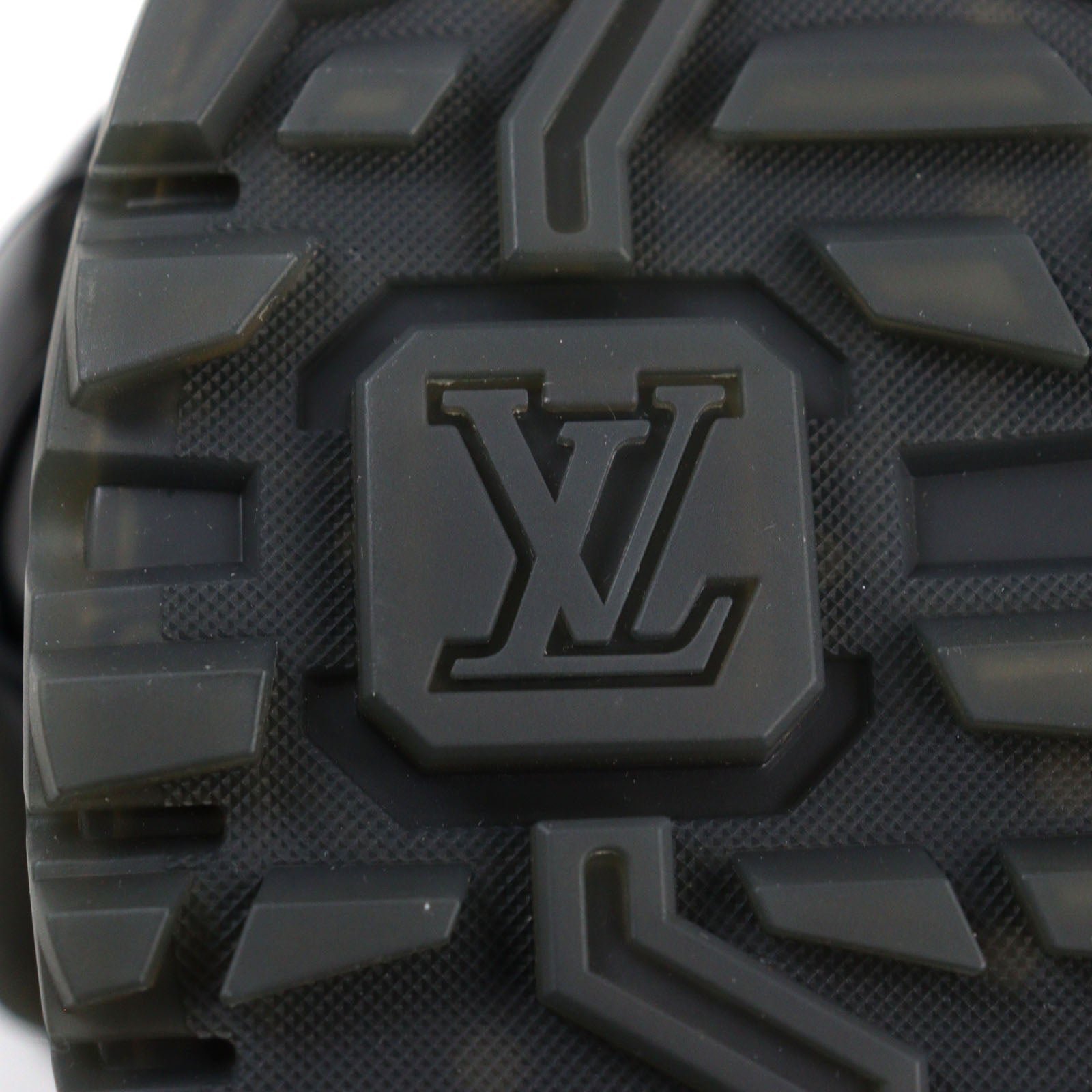 LOUIS VUITTON sneakers leather black Millennium line 8.5 | AlmaBagz - Image 11