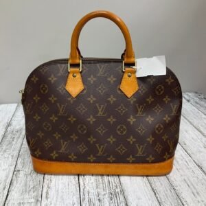 Handbag Designer By Louis Vuitton Size: Medium | AlmaBagz