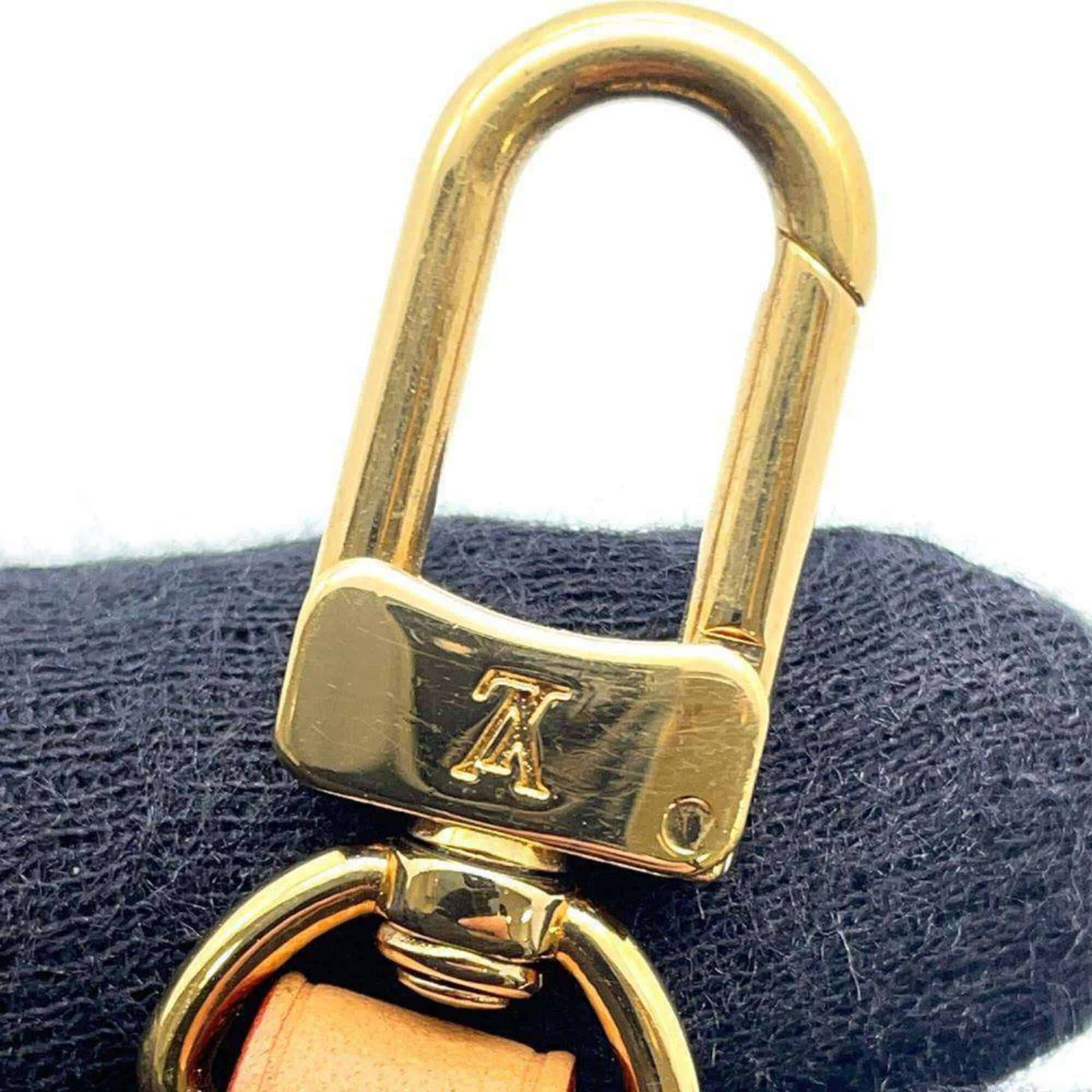 LOUIS VUITTON Petite Boîte À Chapeau Handbag | AlmaBagz - Image 14