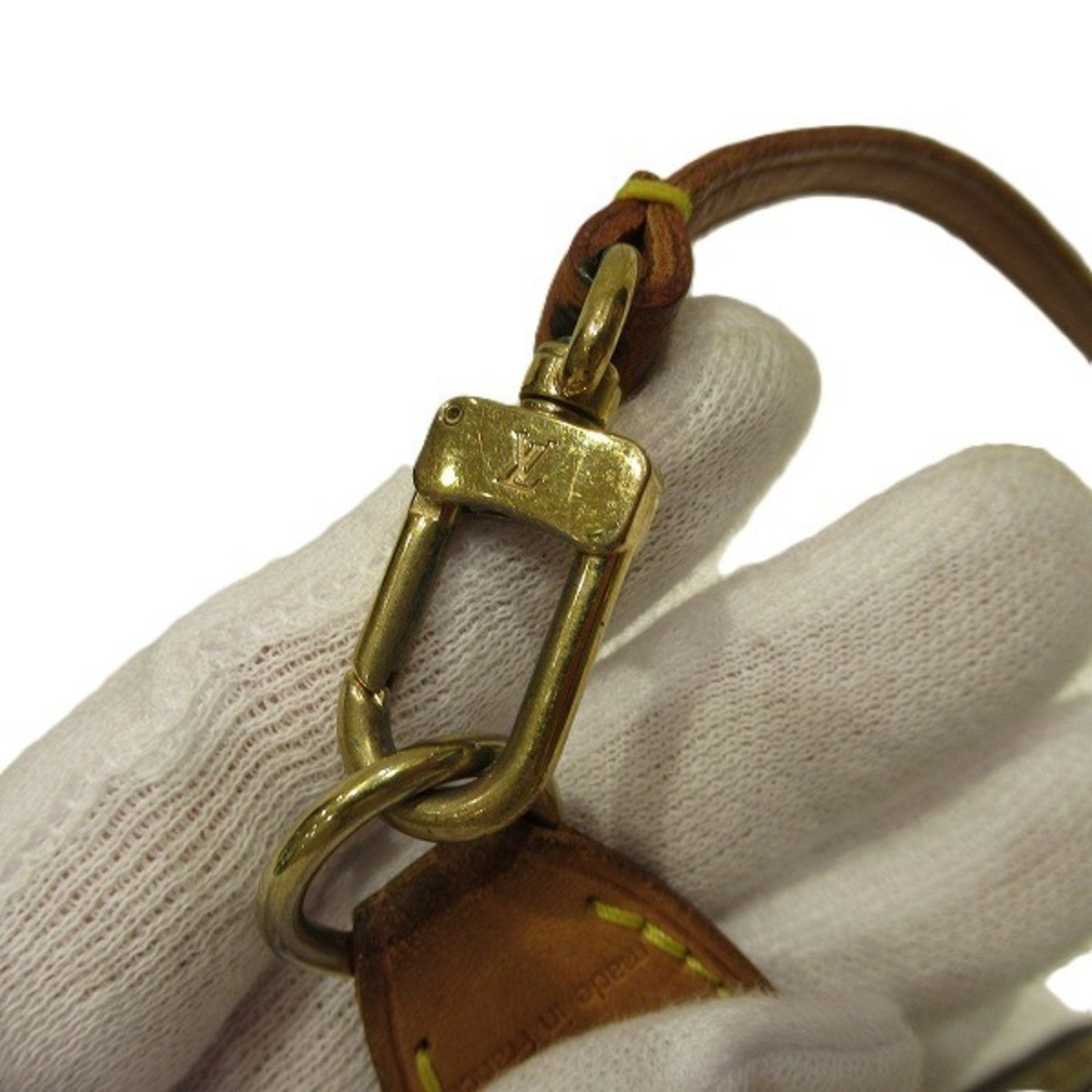 LOUIS VUITTON Pochette accessoires Clutch Bag | AlmaBagz - Image 7