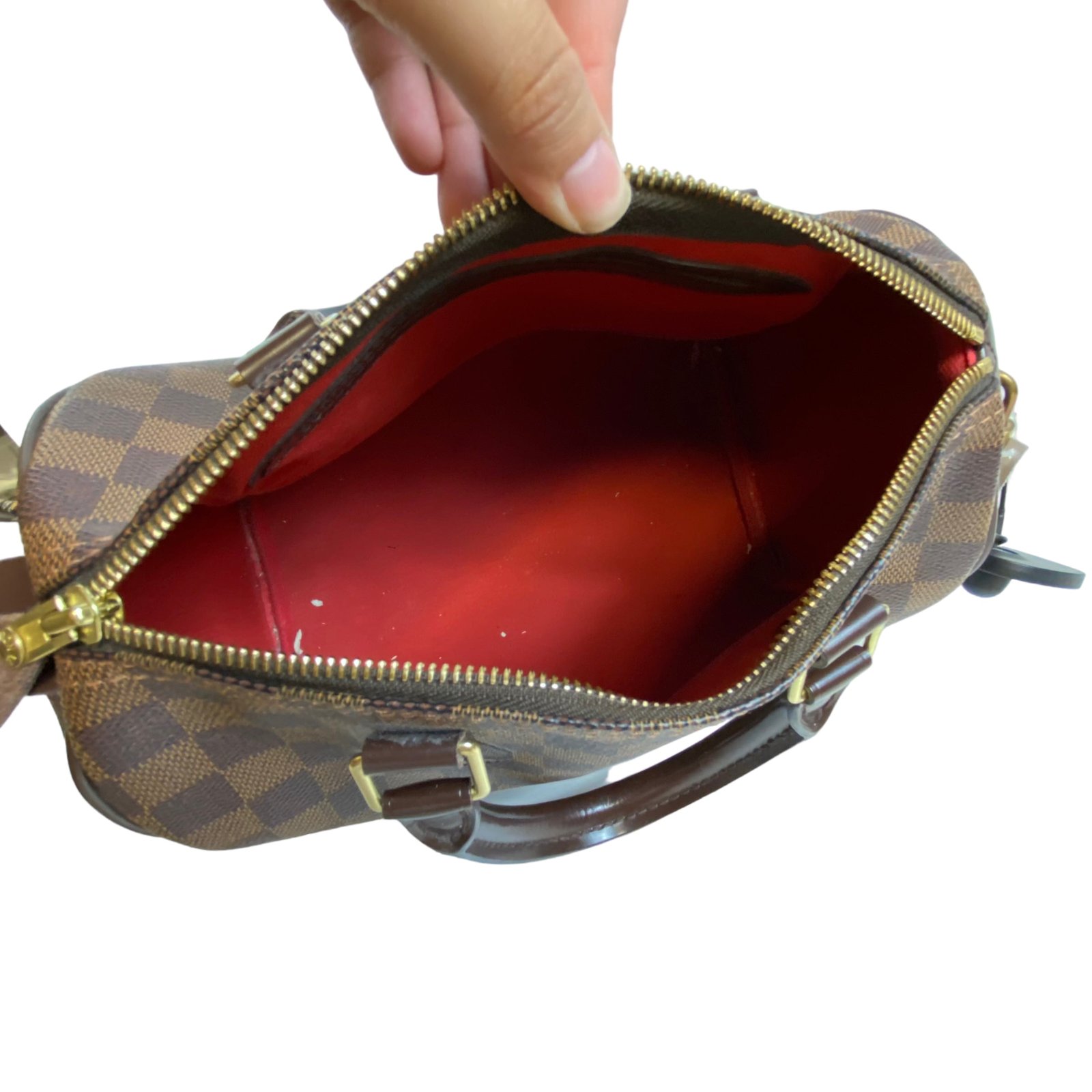 Handbag Luxury Designer By Louis Vuitton Size: Medium | AlmaBagz