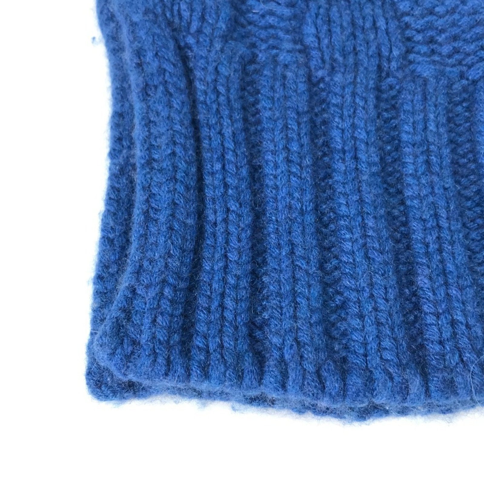 LOUIS VUITTON Scarves | AlmaBagz - Image 3