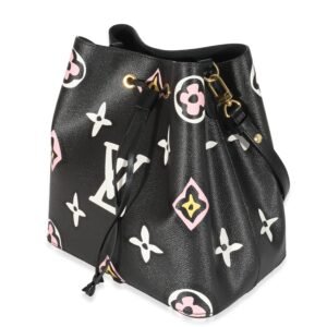 Louis Vuitton Black Monogram Giant Wild At Heart Canvas NéoNoé MM | AlmaBagz