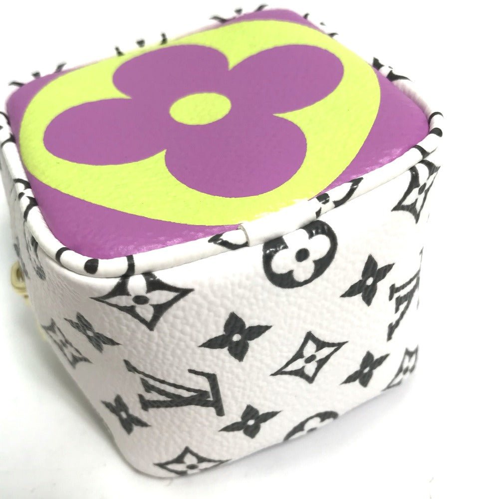 LOUIS VUITTON Pouch M67669 Canvas, Giant Monogram yellow Monogram Giant Portomonet Cube | AlmaBagz - Image 6