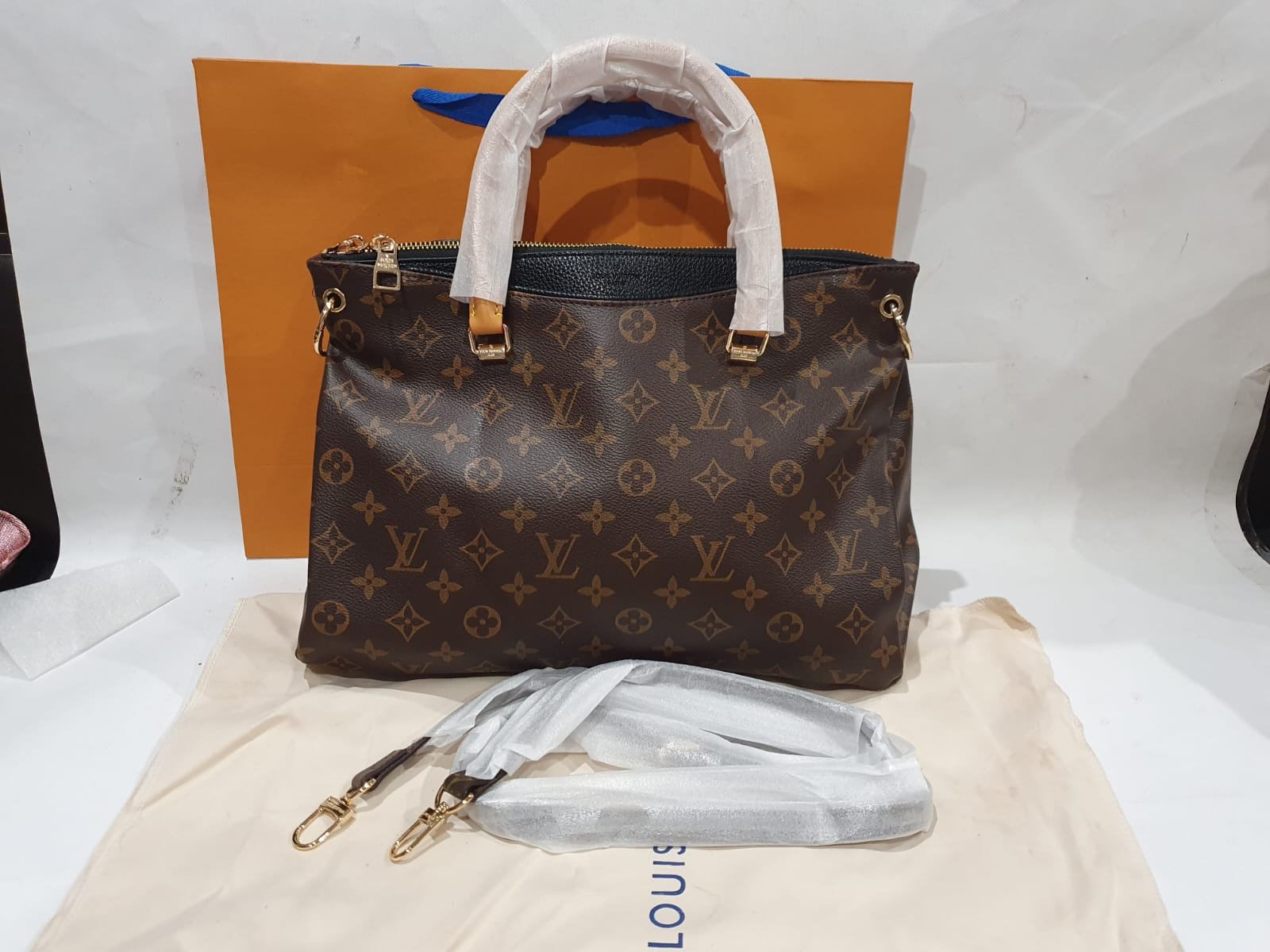 Louis Vuitton Pallas Handbag | AlmaBagz