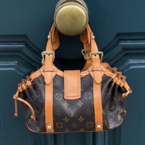 Louis Vuitton - sac Theda monogramme PM | AlmaBagz