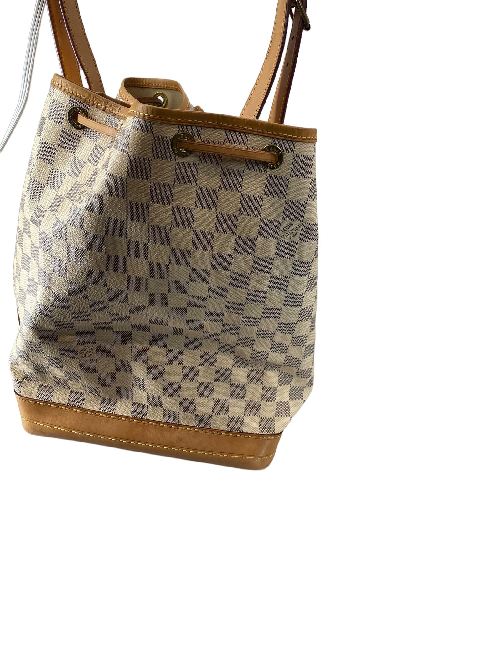 HandBag Luxury Designer By Louis Vuitton Size: Large | AlmaBagz