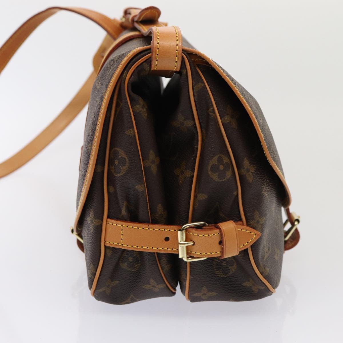 LOUIS VUITTON Saumur Shoulder Bag | AlmaBagz - Image 9
