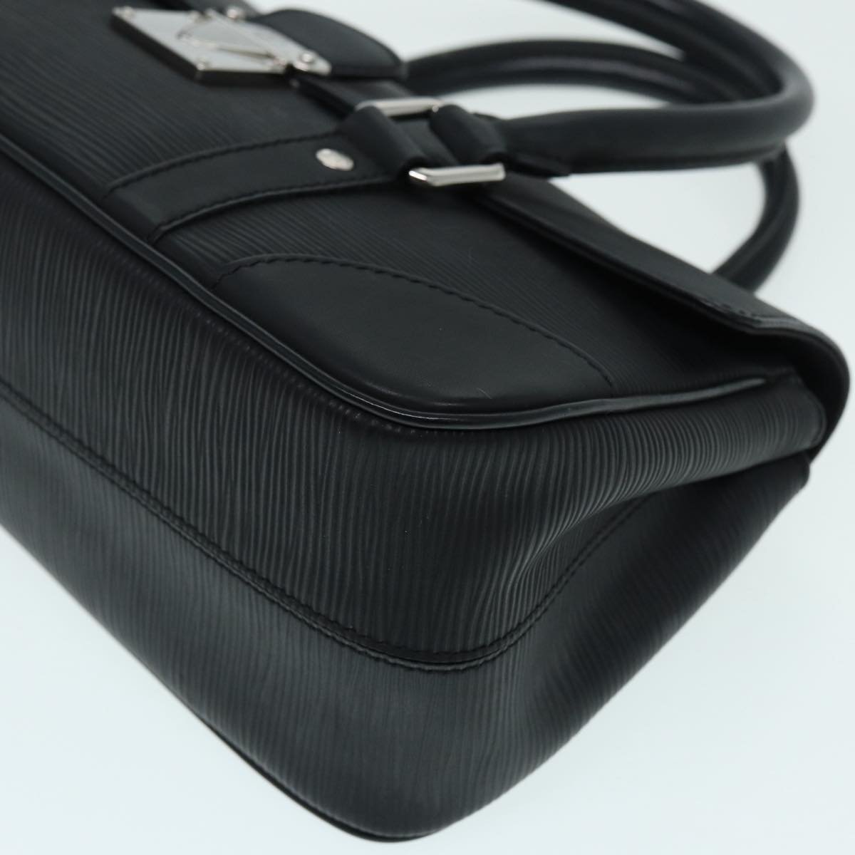 LOUIS VUITTON Segur Handbag | AlmaBagz - Image 15