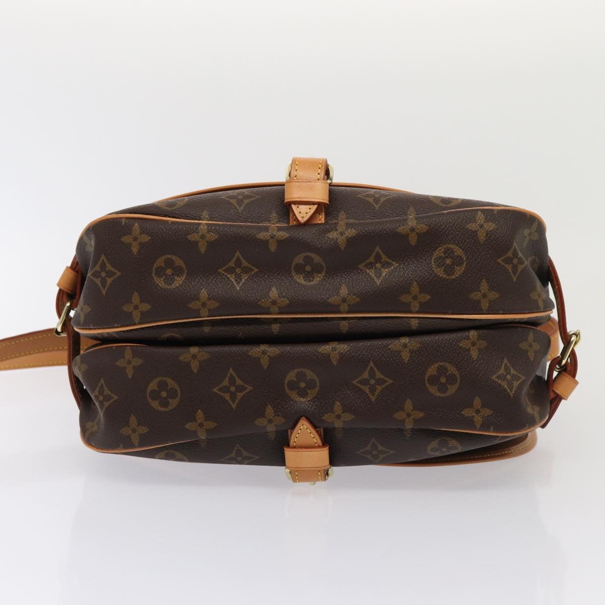 LOUIS VUITTON Saumur Shoulder Bag | AlmaBagz - Image 3