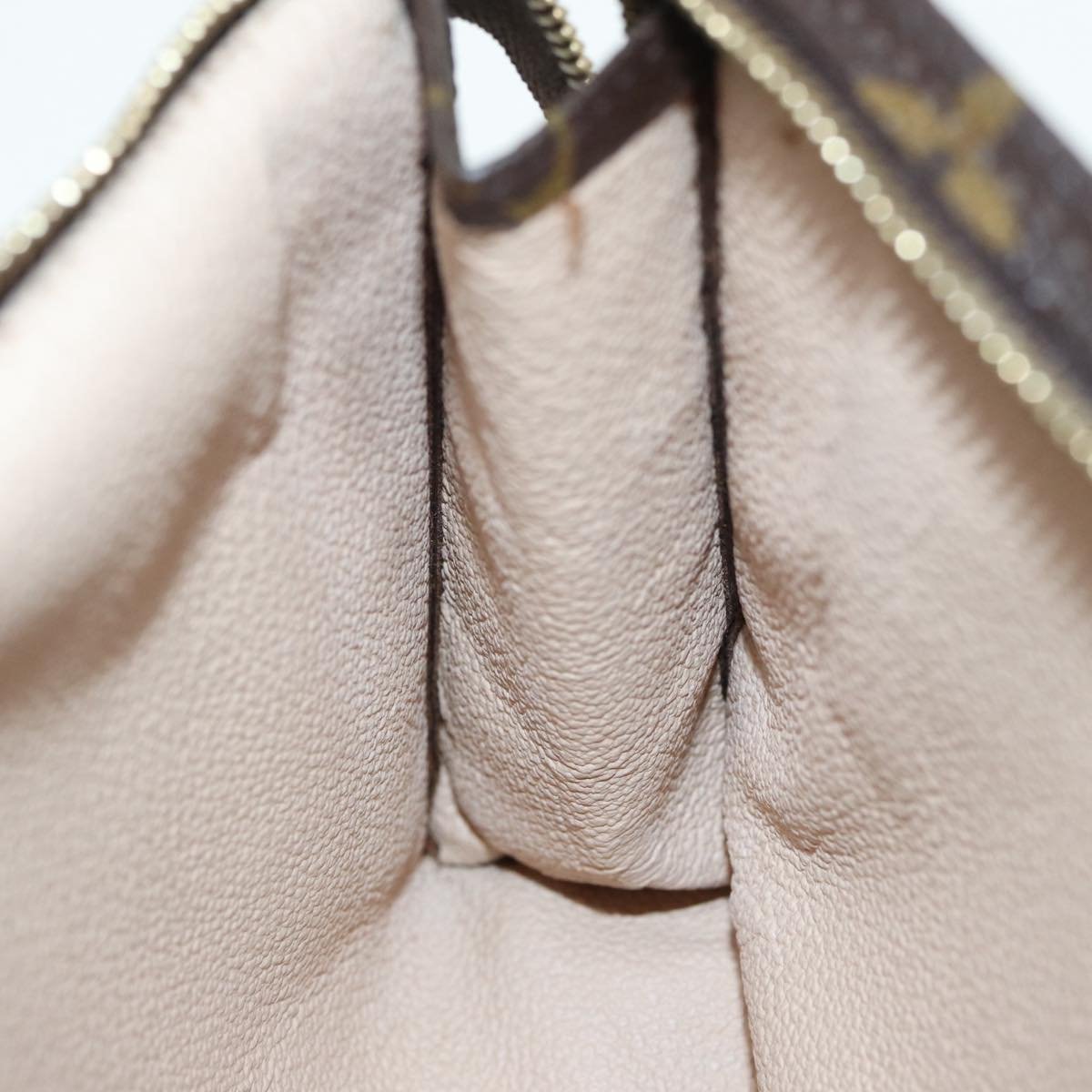 LOUIS VUITTON Poche Toilette Clutch Bag | AlmaBagz - Image 18