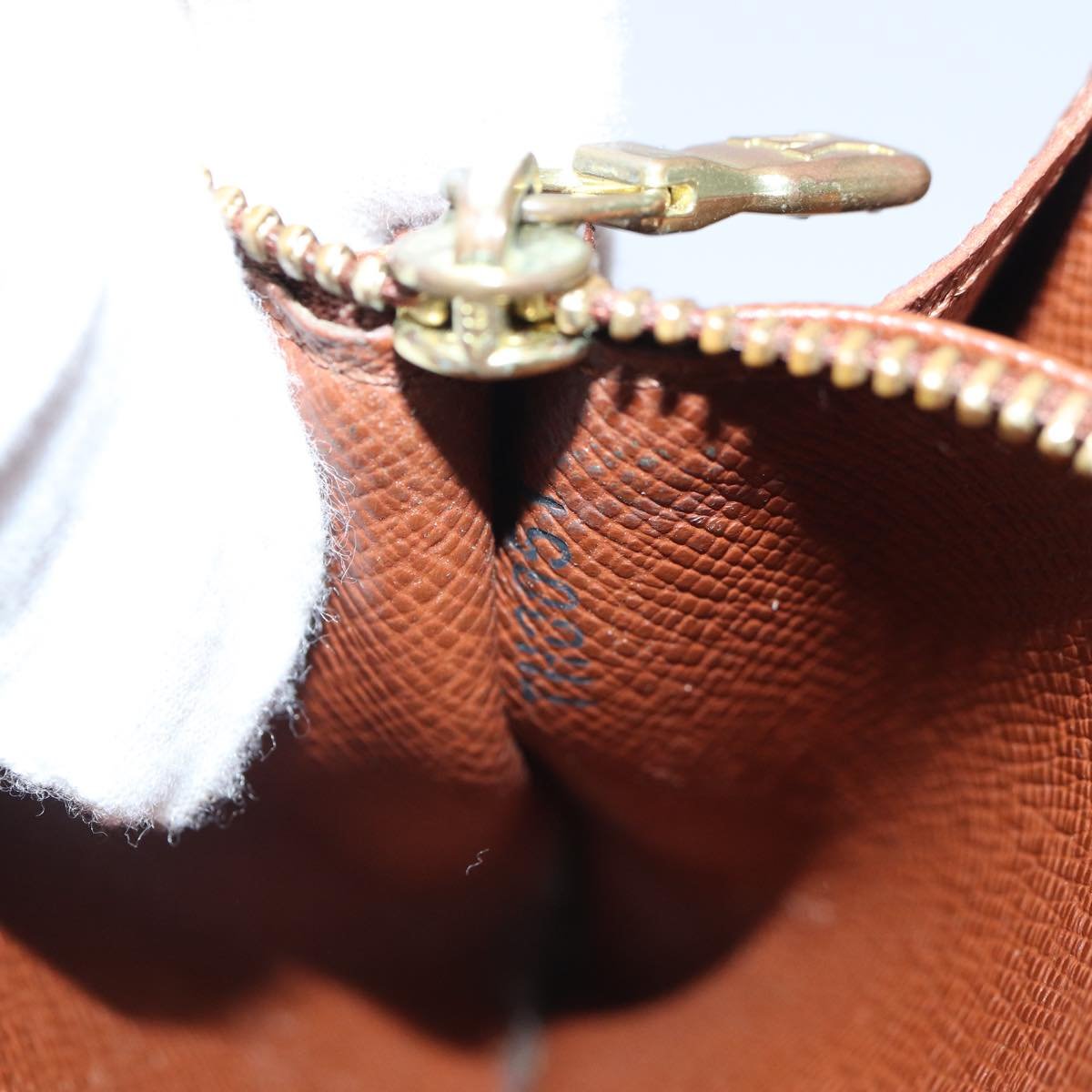 LOUIS VUITTON Portefeuille Sarah Wallet | AlmaBagz - Image 6