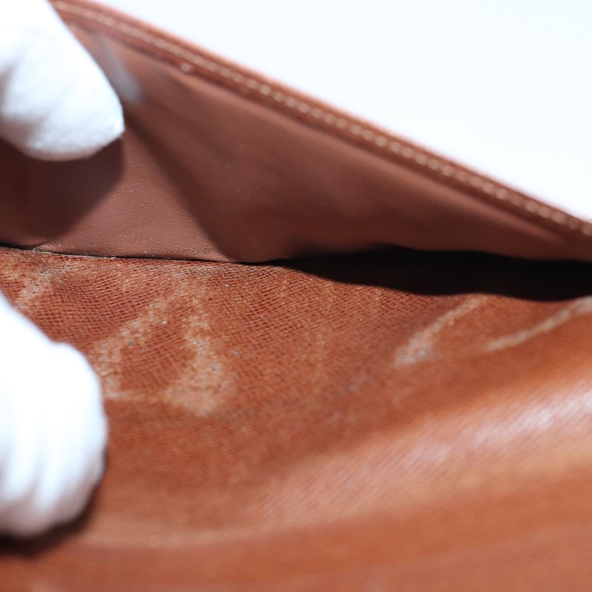 LOUIS VUITTON Porte Carte Credit Wallet | AlmaBagz - Image 19