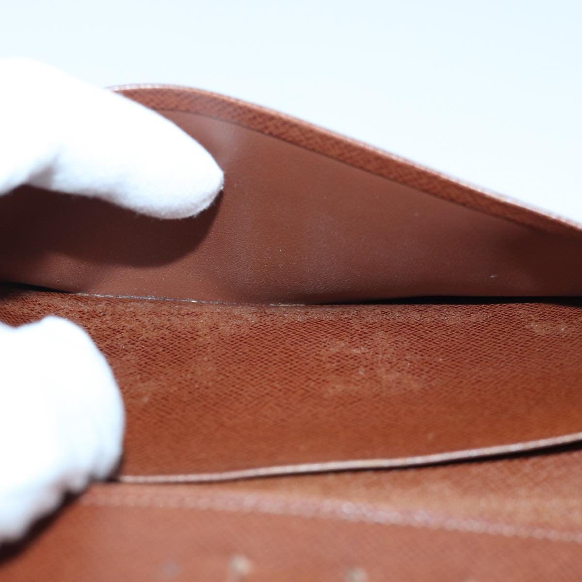 LOUIS VUITTON Porte Carte Credit Wallet | AlmaBagz - Image 18