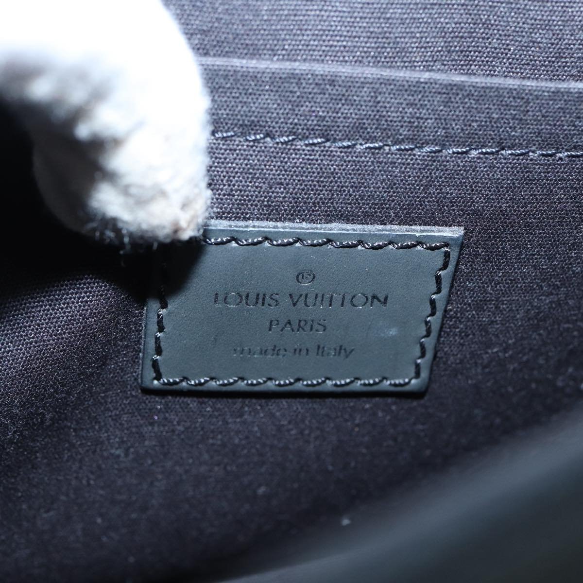 LOUIS VUITTON Segur Handbag | AlmaBagz - Image 10