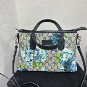 Gucci GG Supreme Blooms Reversible Tote,Blue,Canvas | AlmaBagz