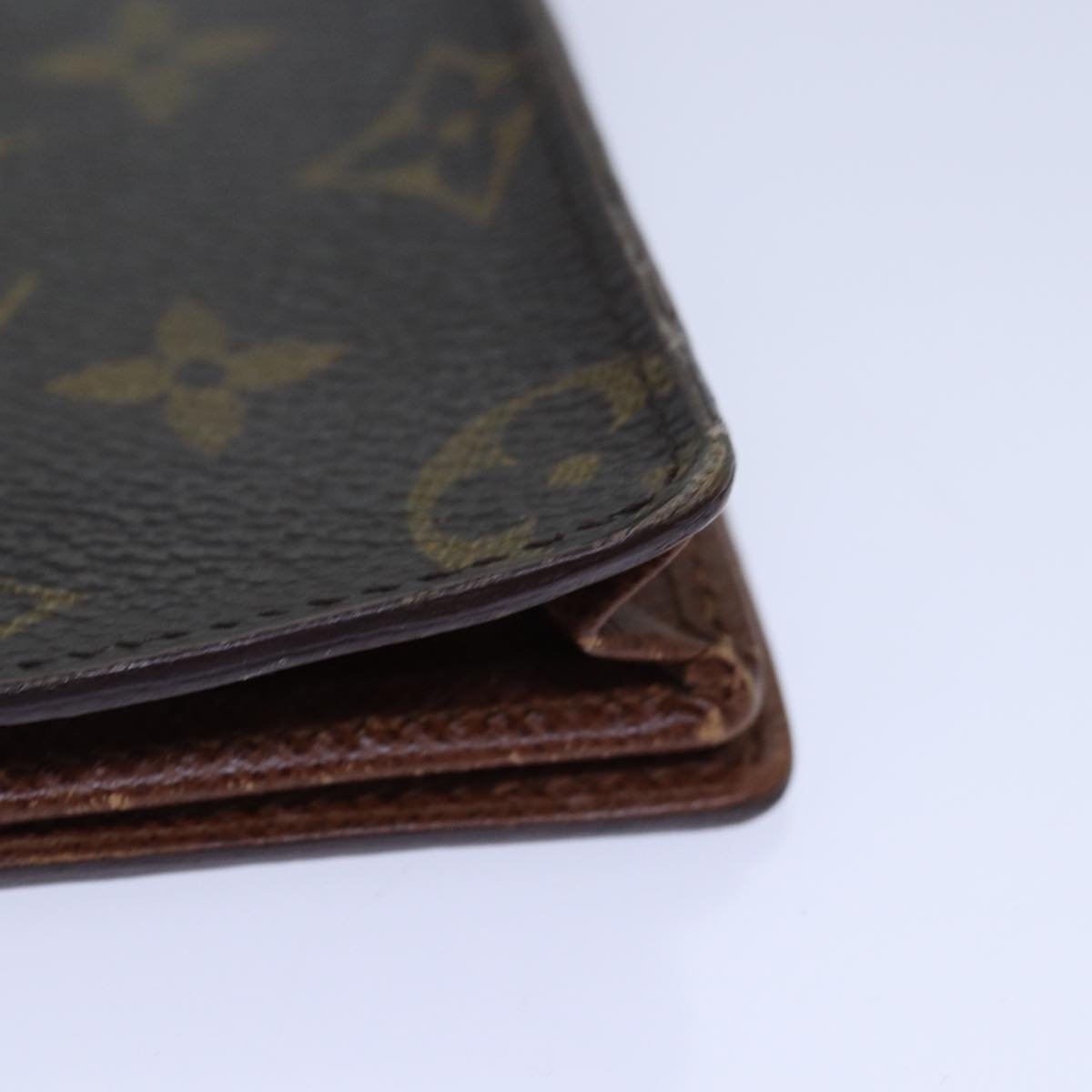 LOUIS VUITTON Porte Carte Credit Wallet | AlmaBagz - Image 11