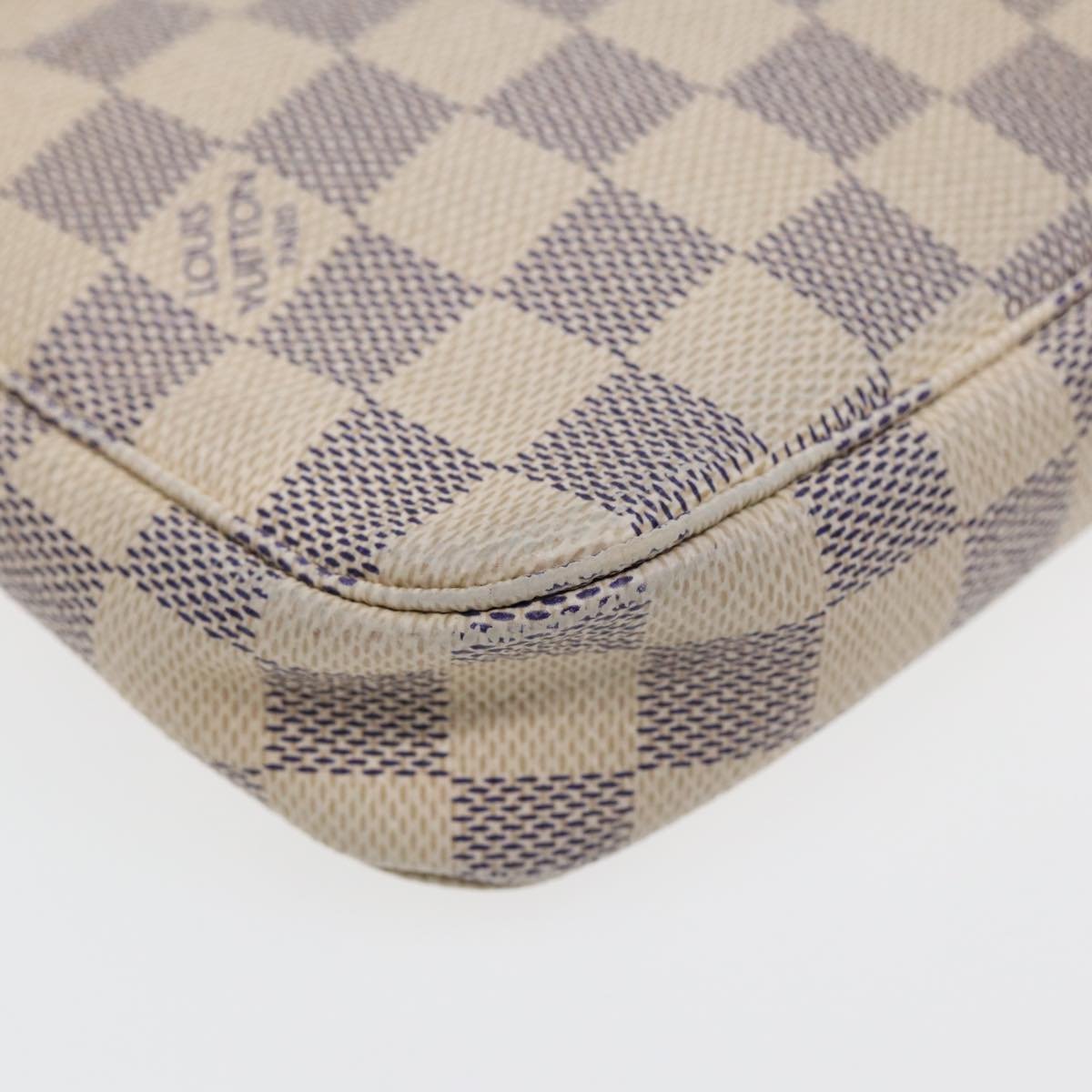 LOUIS VUITTON Pochette Accessoire Clutch Bag | AlmaBagz - Image 16
