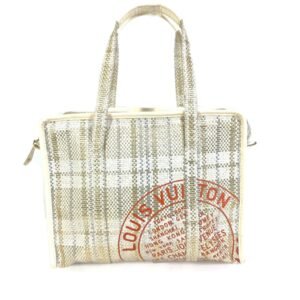 Louis Vuitton Leather Handbag | AlmaBagz