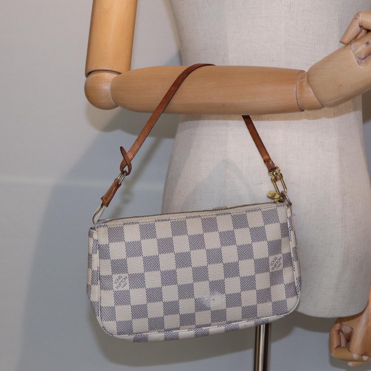 LOUIS VUITTON Pochette Accessoire Clutch Bag | AlmaBagz - Image 7