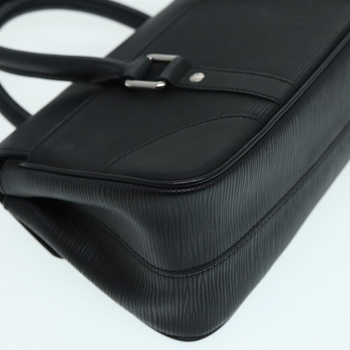 LOUIS VUITTON Segur Handbag | AlmaBagz - Image 16