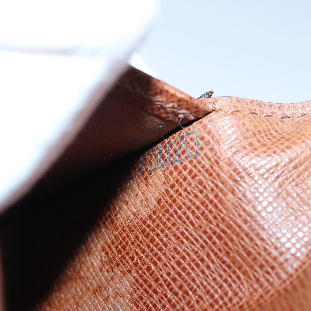 LOUIS VUITTON Porte Carte Credit Wallet | AlmaBagz - Image 6