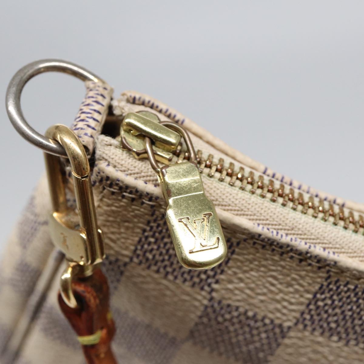 LOUIS VUITTON Pochette Accessoire Clutch Bag | AlmaBagz - Image 19