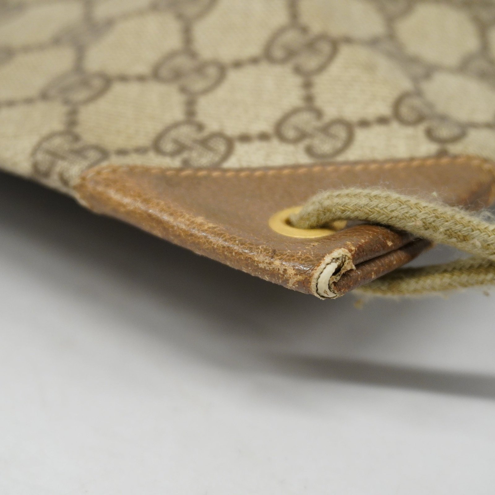 GUCCI Old 97 19 302 Leather,GG Supreme Shoulder Bag Beige | AlmaBagz - Image 5