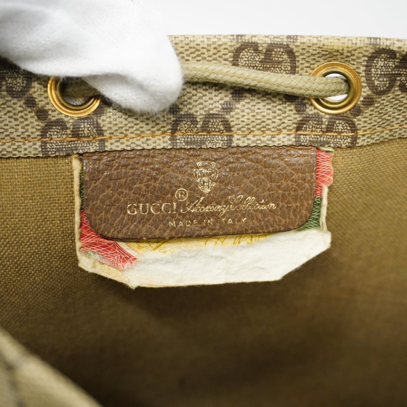 GUCCI Old 97 19 302 Leather,GG Supreme Shoulder Bag Beige | AlmaBagz - Image 4