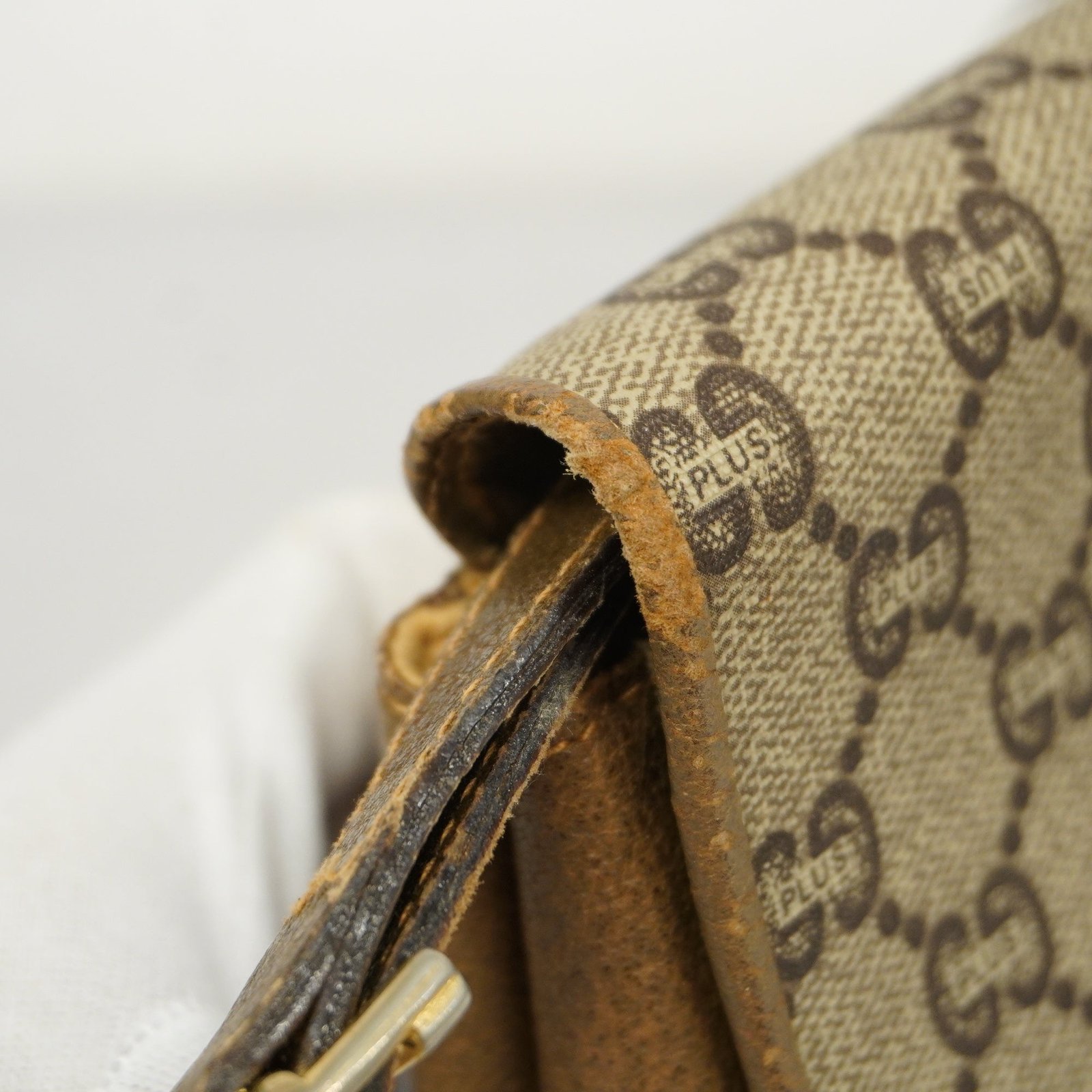 GUCCI GG Plus 122754 PVC Shoulder Bag Beige,Brown | AlmaBagz - Image 12