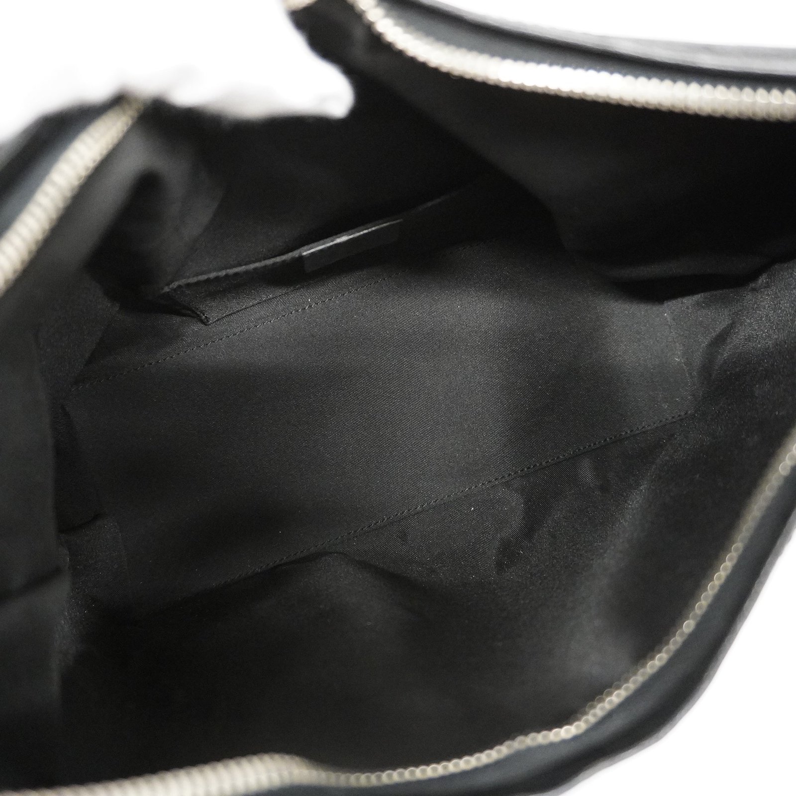 GUCCI 000 0602 Women's GG Canvas Hand Bag Black | AlmaBagz - Image 4