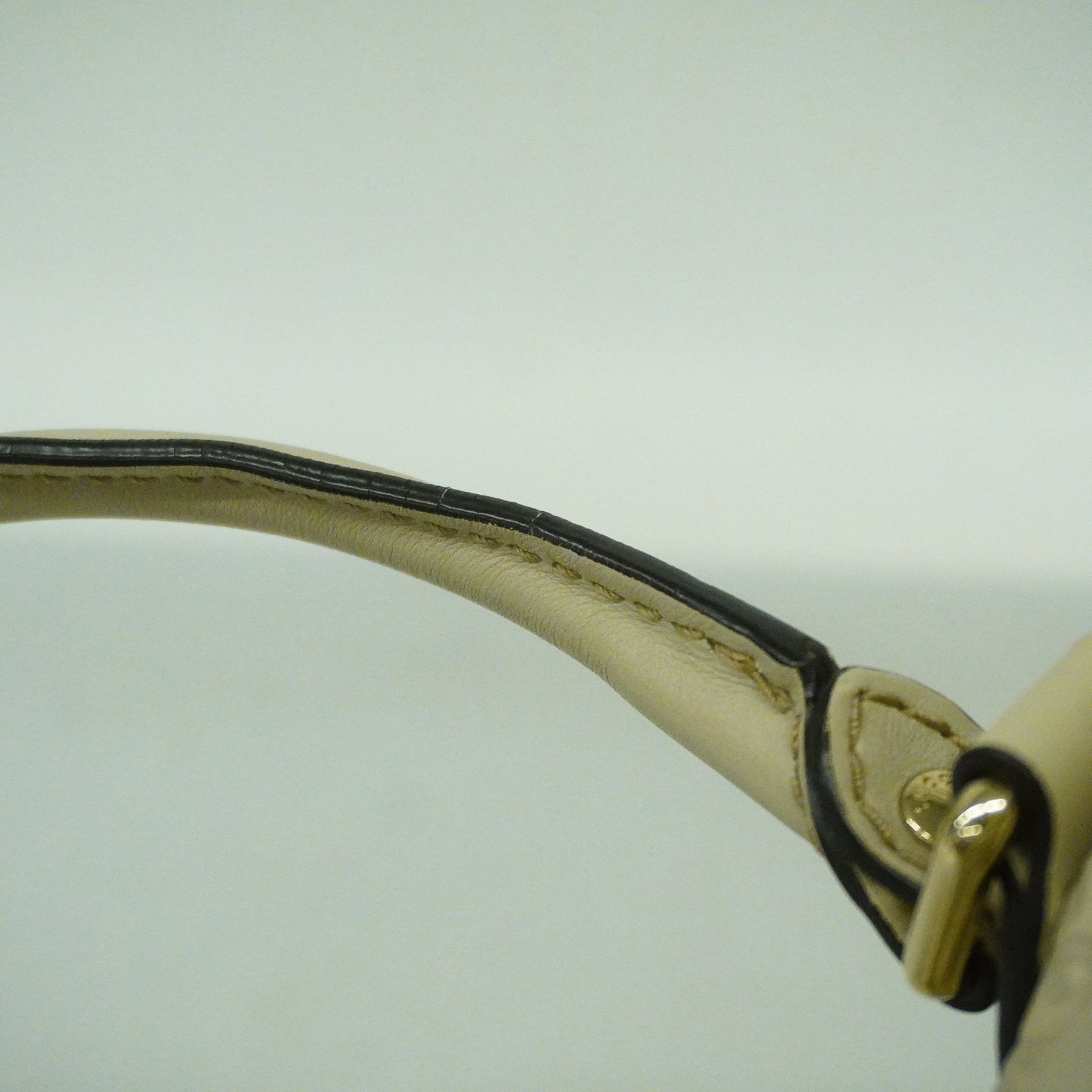 GUCCI Sukey Sima 211944 Women's Leather Tote Bag Ivory | AlmaBagz - Image 8